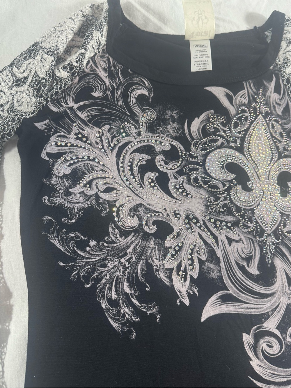 Vocal Y2K Black Long-Sleeve Shirt Fleur-de-Lis White Lace Sleeves Large Goth - Picture 4 of 7
